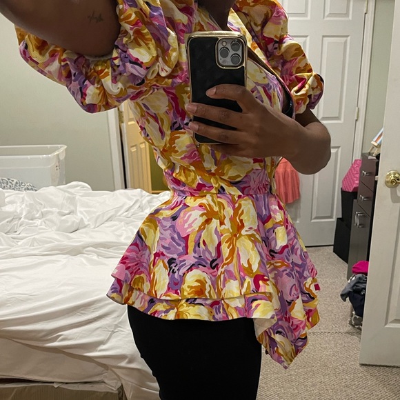 Saks Fifth Avenue Vintage Ruffle Wrap Top (8) - Picture 9 of 10